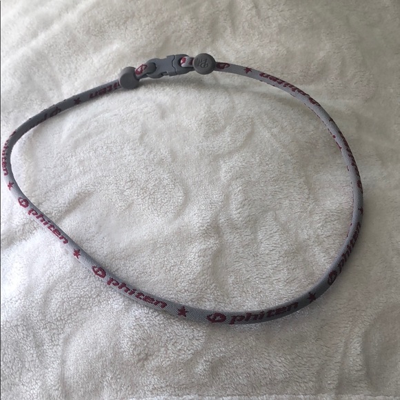 Phiten athletic necklace - Picture 1 of 1